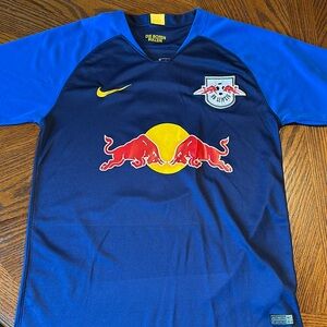 RB Leipzig Jersey ~ Men’s Large ~ #9 Poulsen